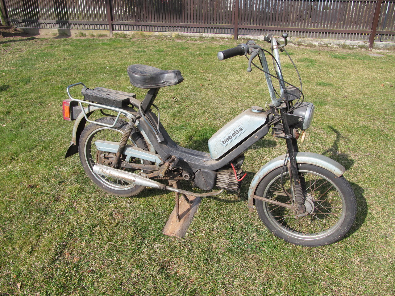 placeholder image 1